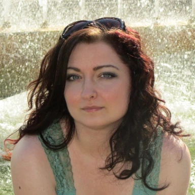 Photo of Alexandra Vartosu
