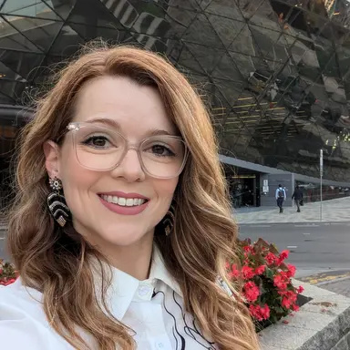 Lindsey Thomson