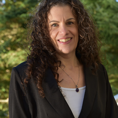 Renee Crossan (she/her)